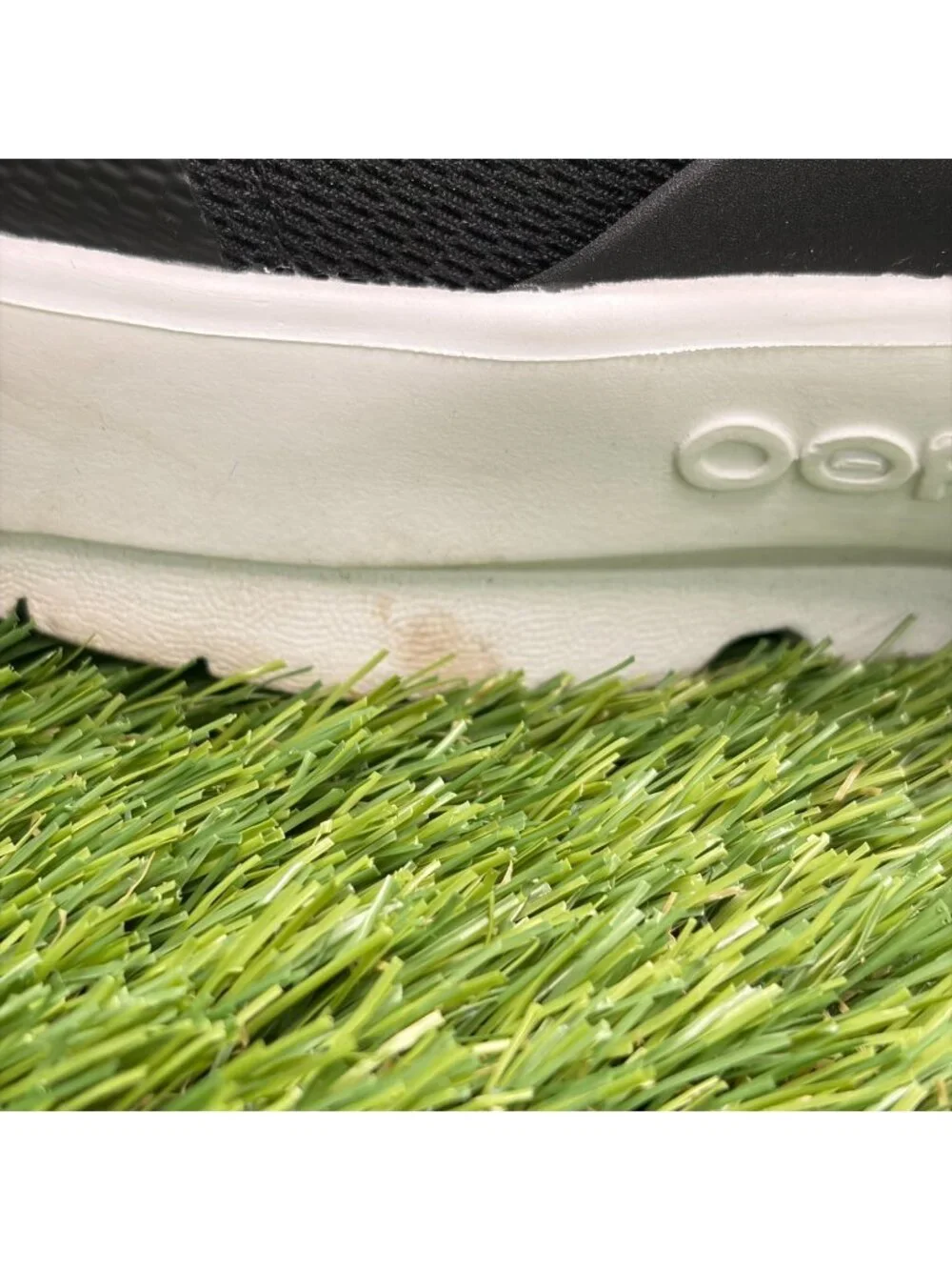 OOFOS OOmg Low Mens Size 12.5 Black White Athletic Recovery Slip On Shoes